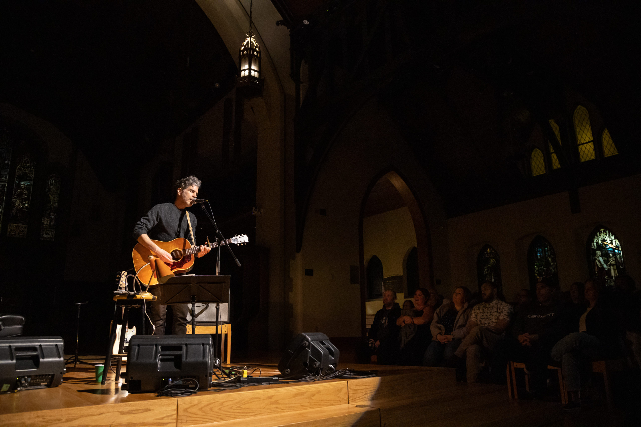 Hayden plays to a very still crowd at the Christ Church Cathedral